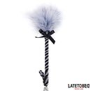 ESPANADOR DE PLUMAS COM CABO TEXTURIZADO