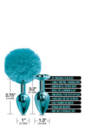 CONJUNTO DE PLUGS METÁLICOS COM POMPOM E JÓIA