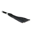CHICOTE ELEGANTE COM PEGA EM METAL