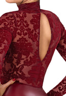 MINI VESTIDO COM MANGAS COMPRIDAS