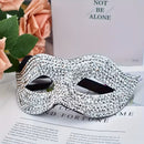 MÁSCARA COM BRILHANTES