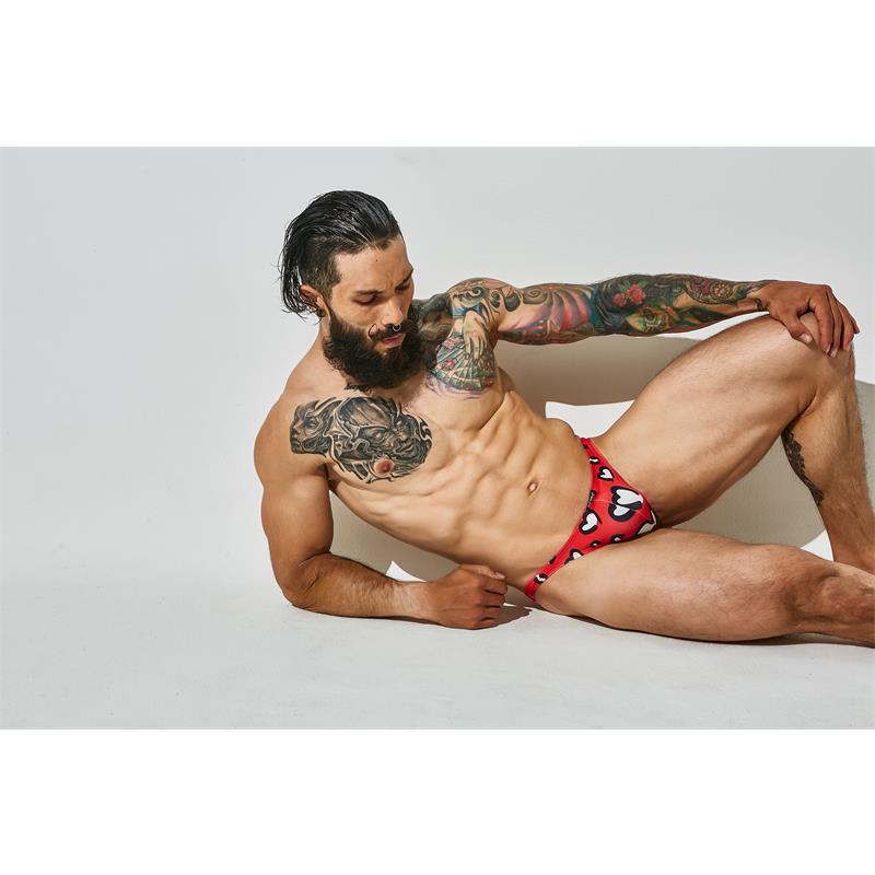 CUECA CAVADA C4M11 VERMELHA COM CORAÇÕES