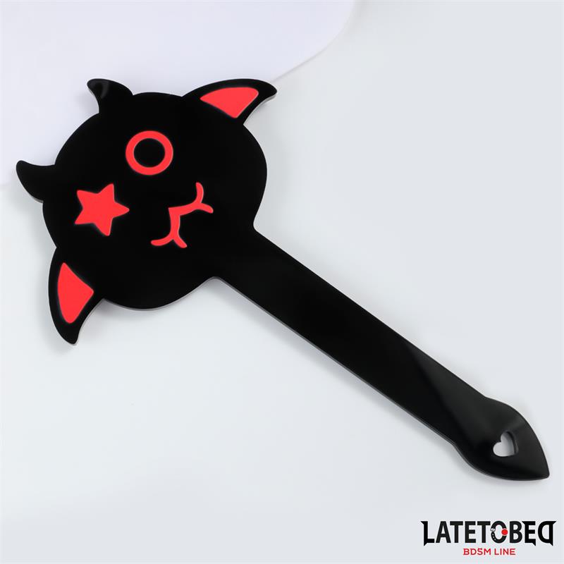 PALMATÓRIA EM FORMA DE DIABO ATREVIDO