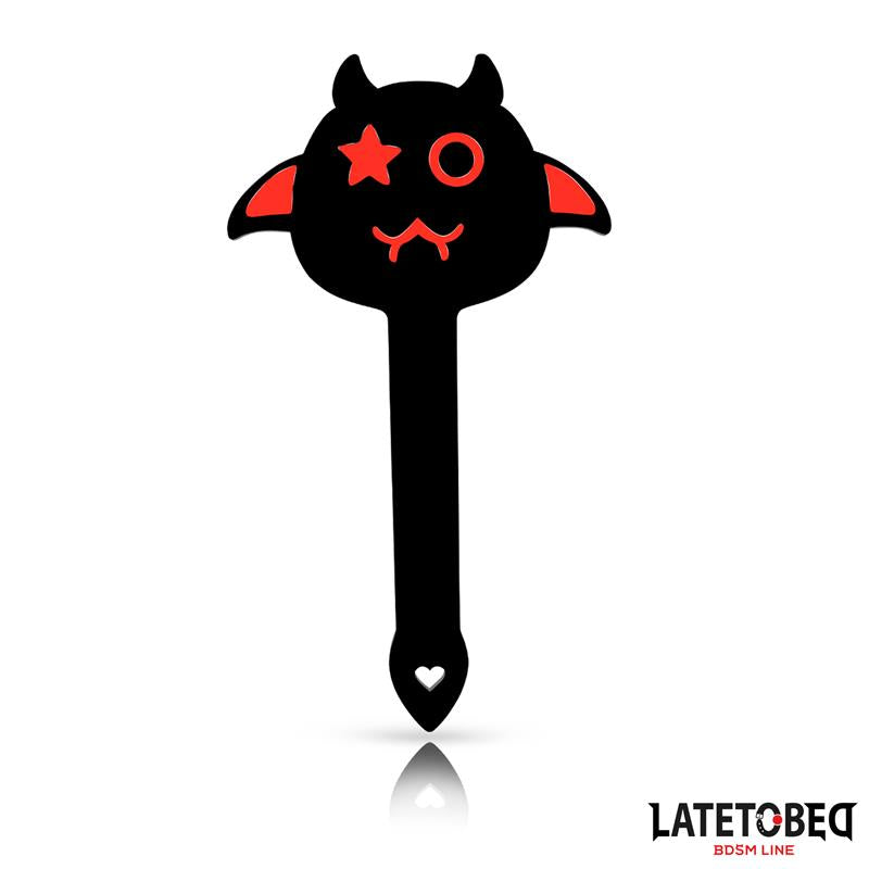PALMATÓRIA EM FORMA DE DIABO ATREVIDO