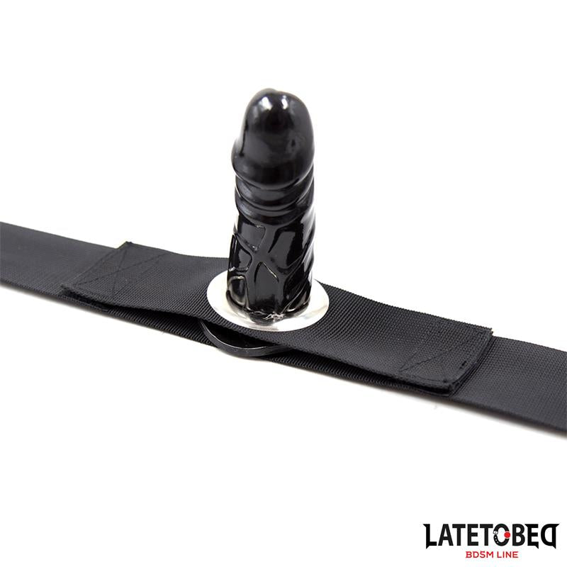 ARNÊS UNIVERSAL DE COXA COM DILDO