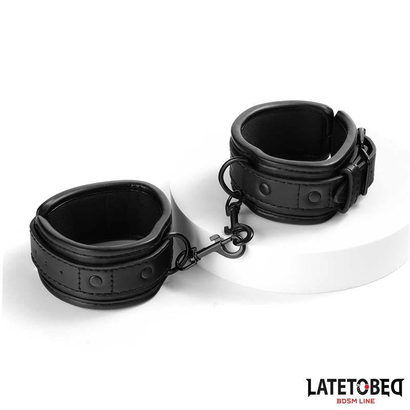 KIT DE RESTRIÇÃO COM COLEIRA,TRELA E ALGEMAS